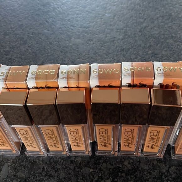 Urban Decay Stay Naked Weightless Liquid Foundation in 18 shades pick yours 🌈 - Picture 6 of 8